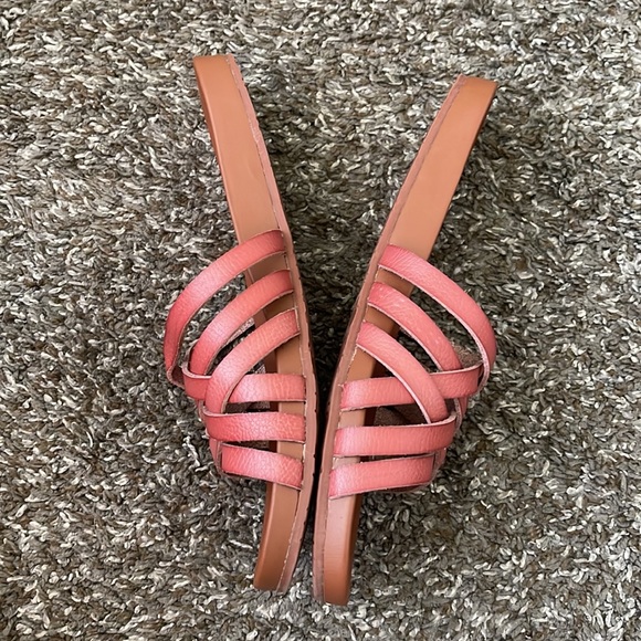 Roxy rose slip on sandals - Picture 3 of 3